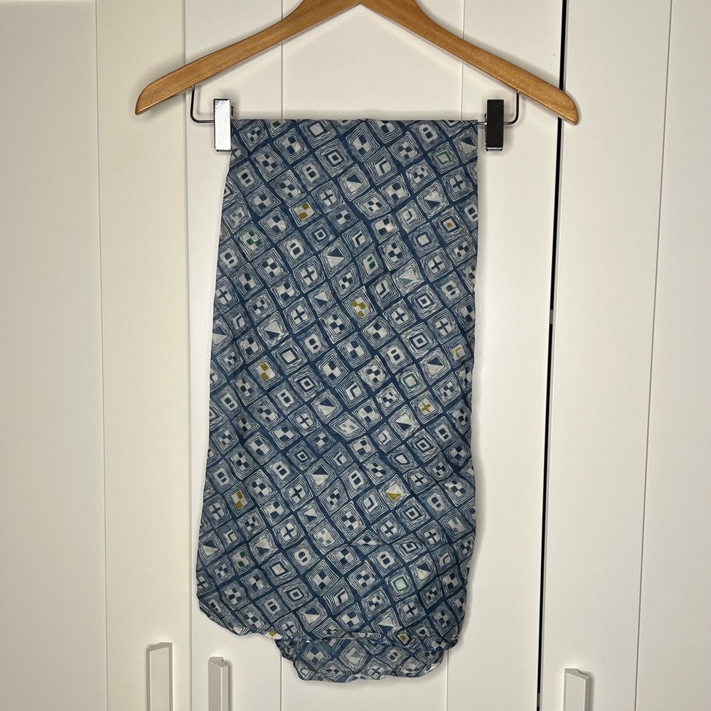 Blue Geometric Patterned Scarf / Sarong